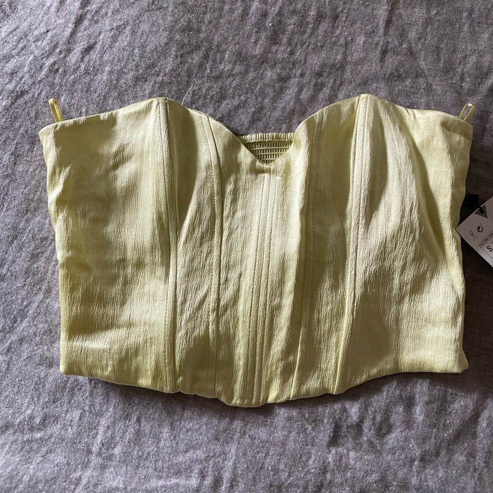 Zara Talla Yellow Tube Top.
